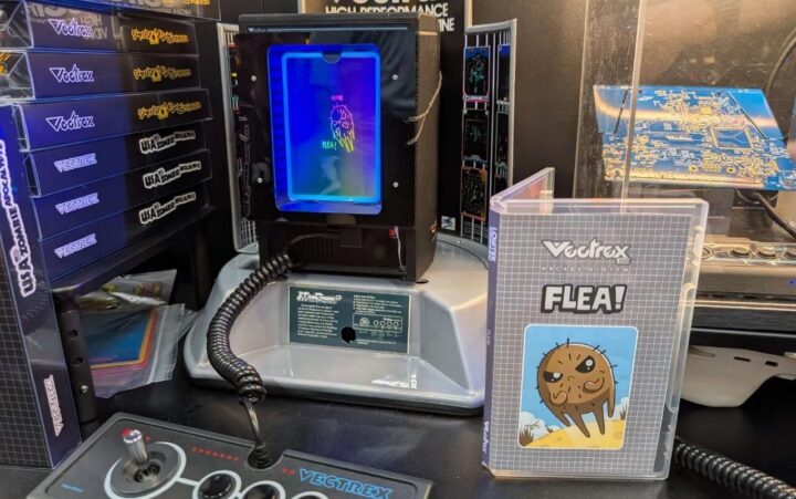 Flea! running on Vectrex Mini, with box