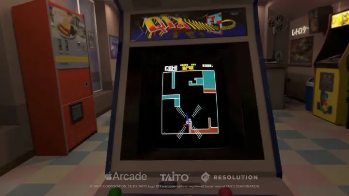 Qix running in the Retrocade's virtual arcade