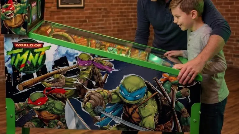 TMNT pinball table